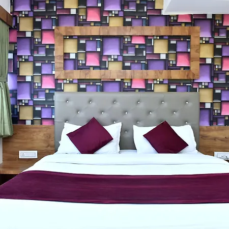 Hotel Royal King By Sky Stays-2