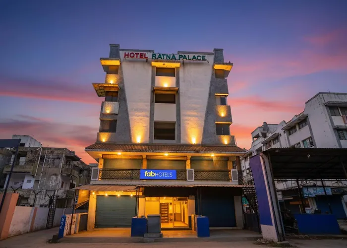 Fabhotel Ratna Palace - Inside Baronet Complex Ahmedabad